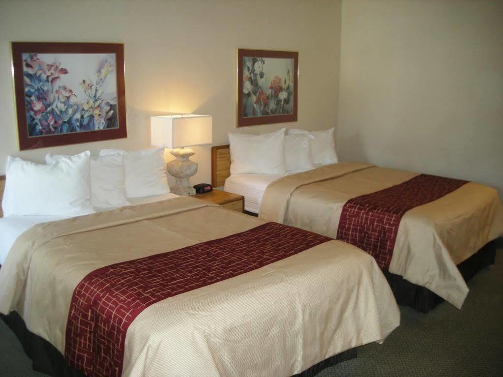 Travelodge By Wyndham Appleton Kültér fotó